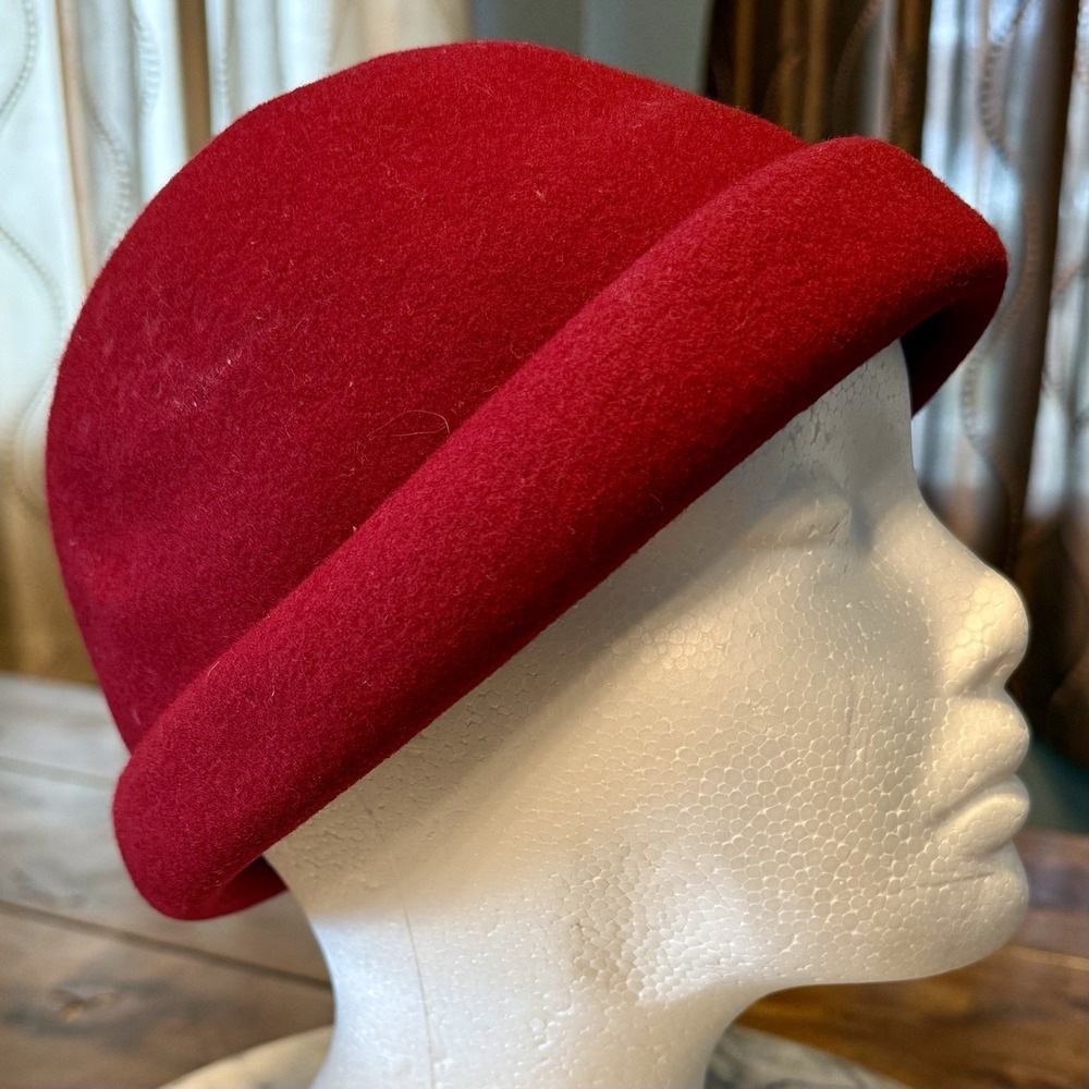 VTG 60s MCM Red Felt Bubble Twiggy Mod GoGo Beatnik Madcap Women Winter Wool Hat